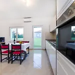 Apartment Sara